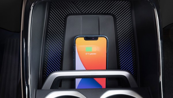 Auta BMW i jedna Toyota mogą niszczyć smartfony. Te modele są zagrożone