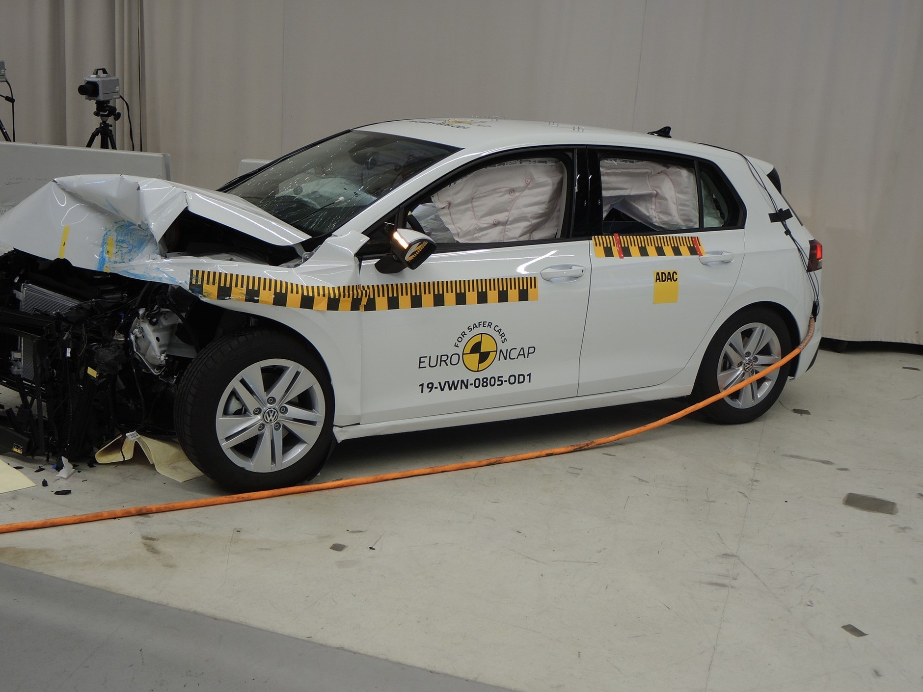 VW Golf VIII po teście zderzeniowym Euro NCAP