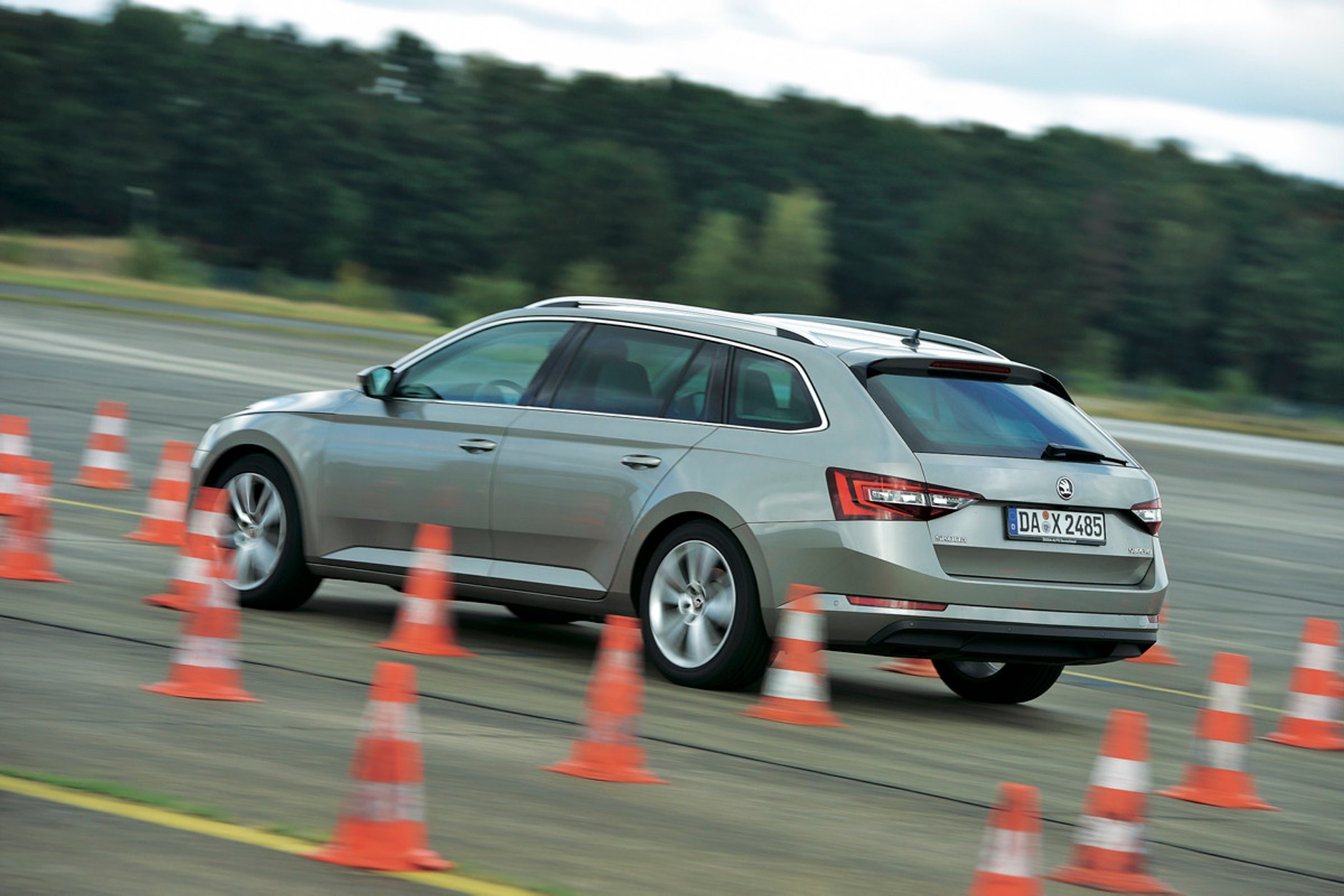 Pożeracze kilometrów - Kia Optima, Mazda 6, Renault Talisman i Skoda Superb