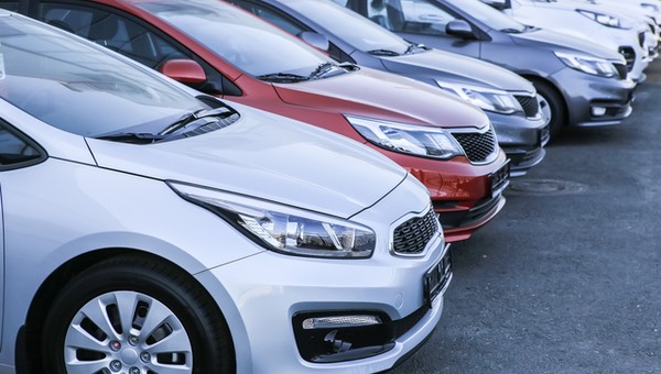 Użyj magnesu przy zakupie auta