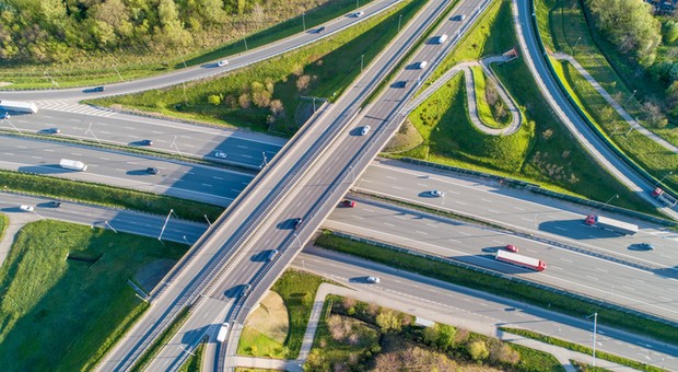 Kierowcy elektryków nie zapłacą za przejazd autostradą A4. Trzeba spełnić kilka warunków