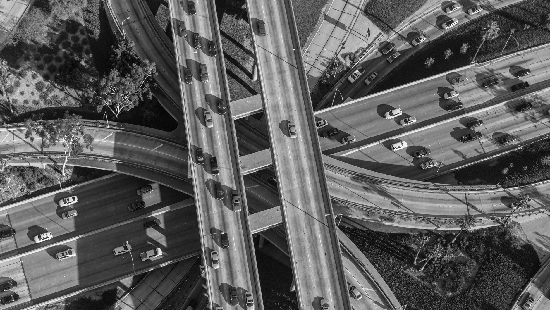 4-poziomowy zbieg Pasadena Freeway, Harbor Freeway i Hollywood Freeway.