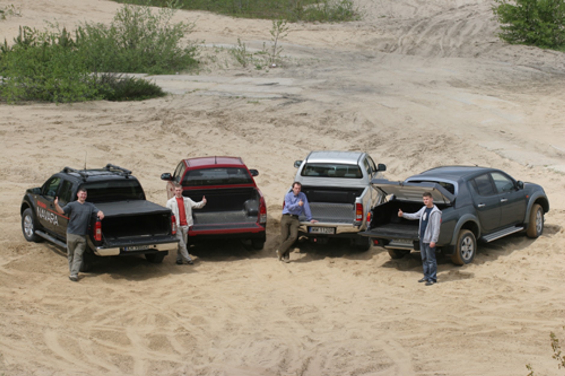 SsangYong Actyon Sports, Toyota Hilux, Mitsubishi L200, Nissan Navara - Który los okaże się szczęśliwy?