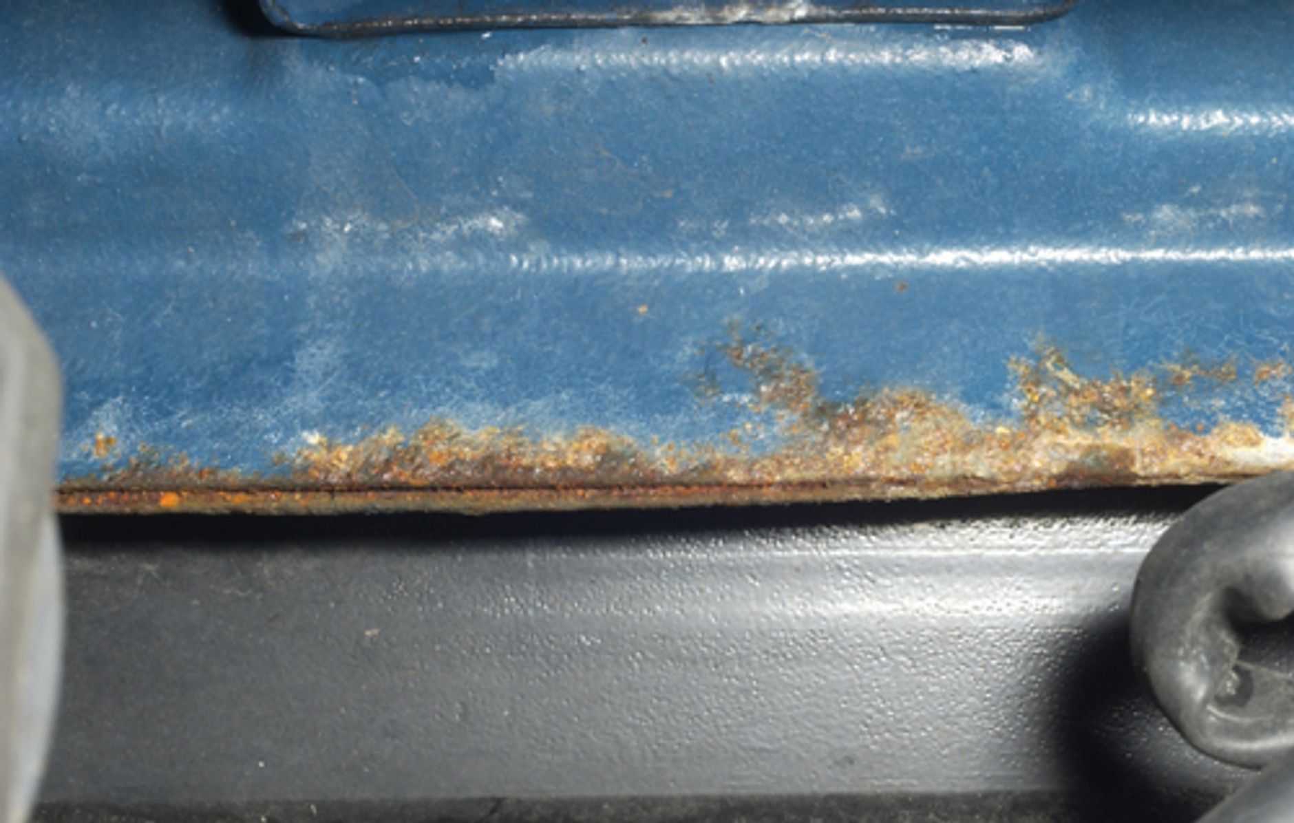 Jak działa gwarancja antykorozyjna? Czyli gwarancje  z dziurami