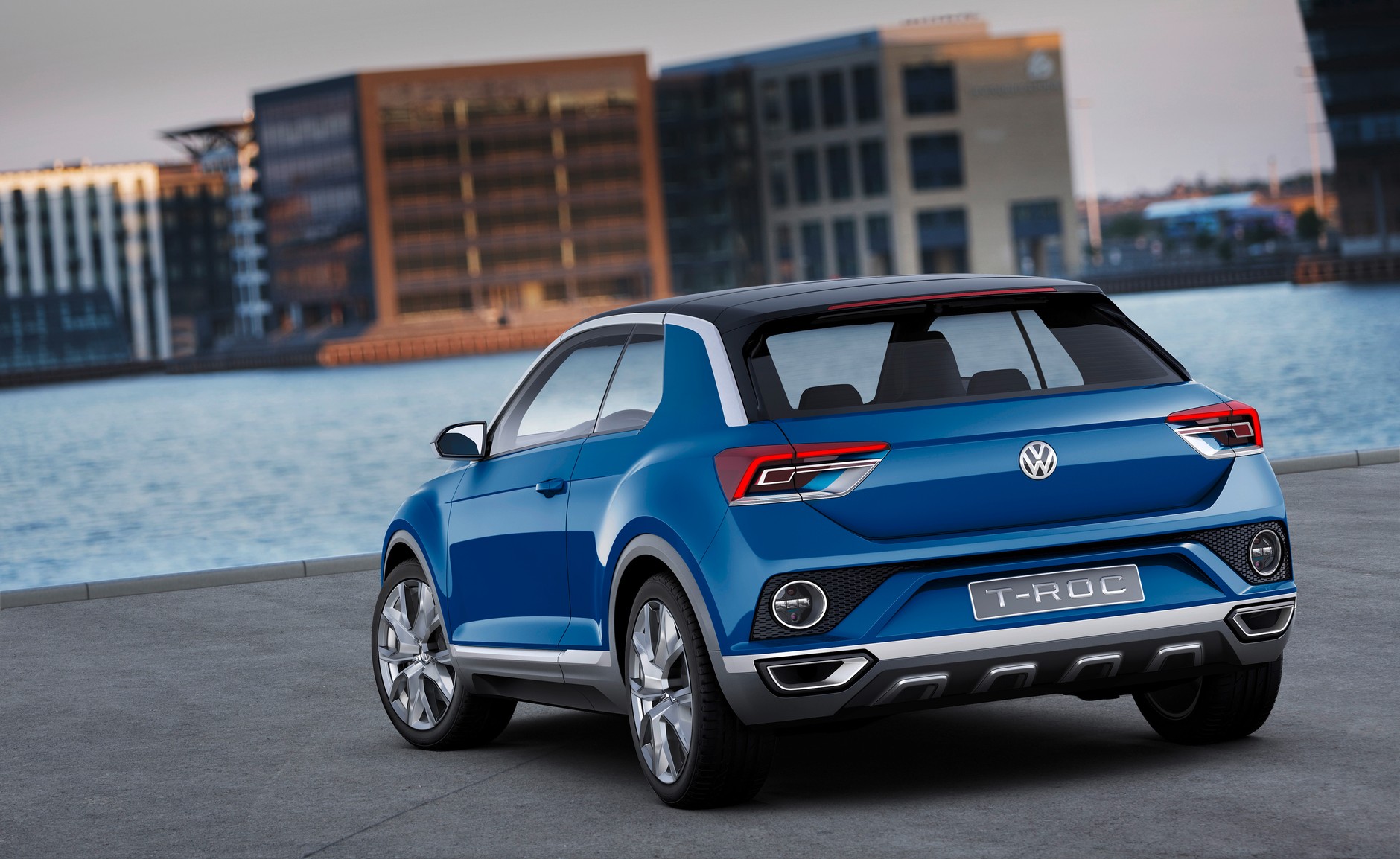 Genewa 2014: Volkswagen T-ROC - połączenie SUV-a z cabrio
