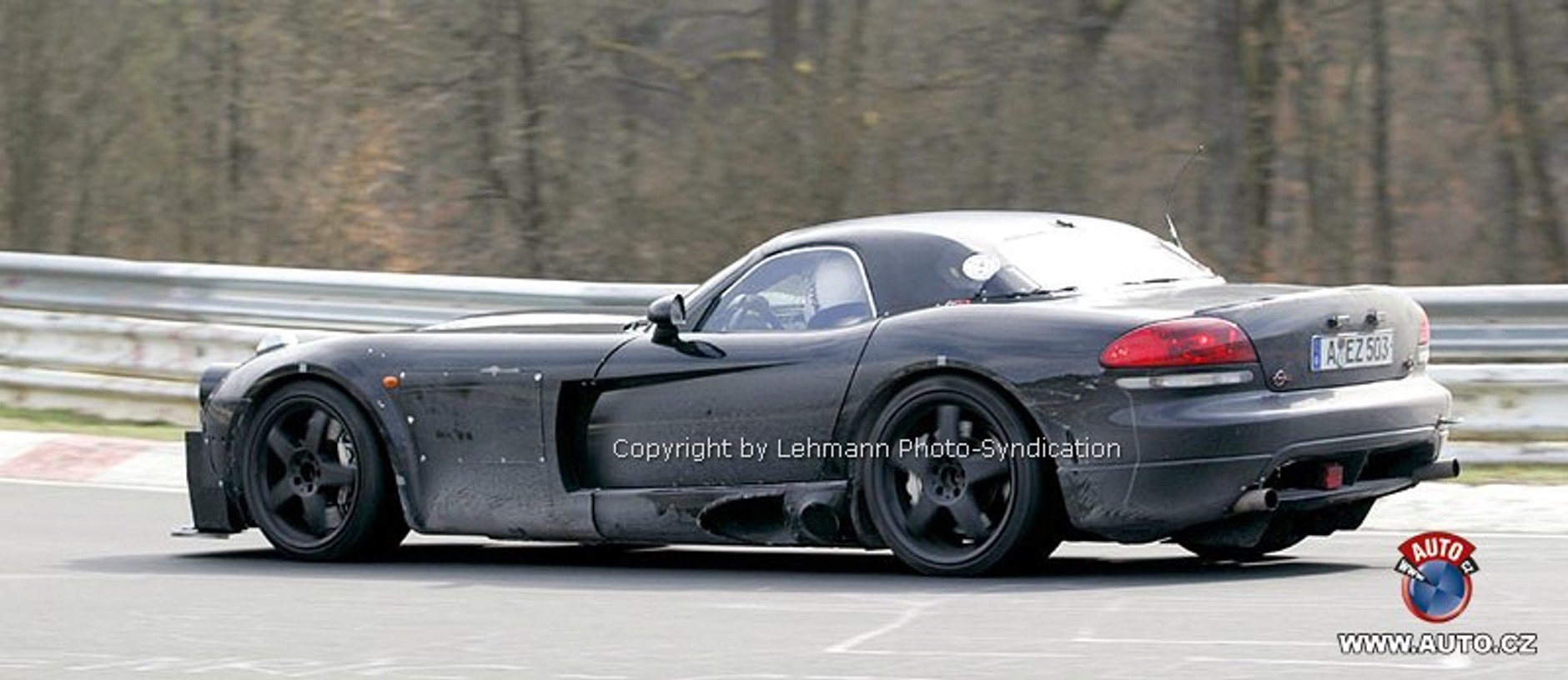 Zdjęcia szpiegowskie: Mercedes-Benz SLC nadal pod okryciem Vipera