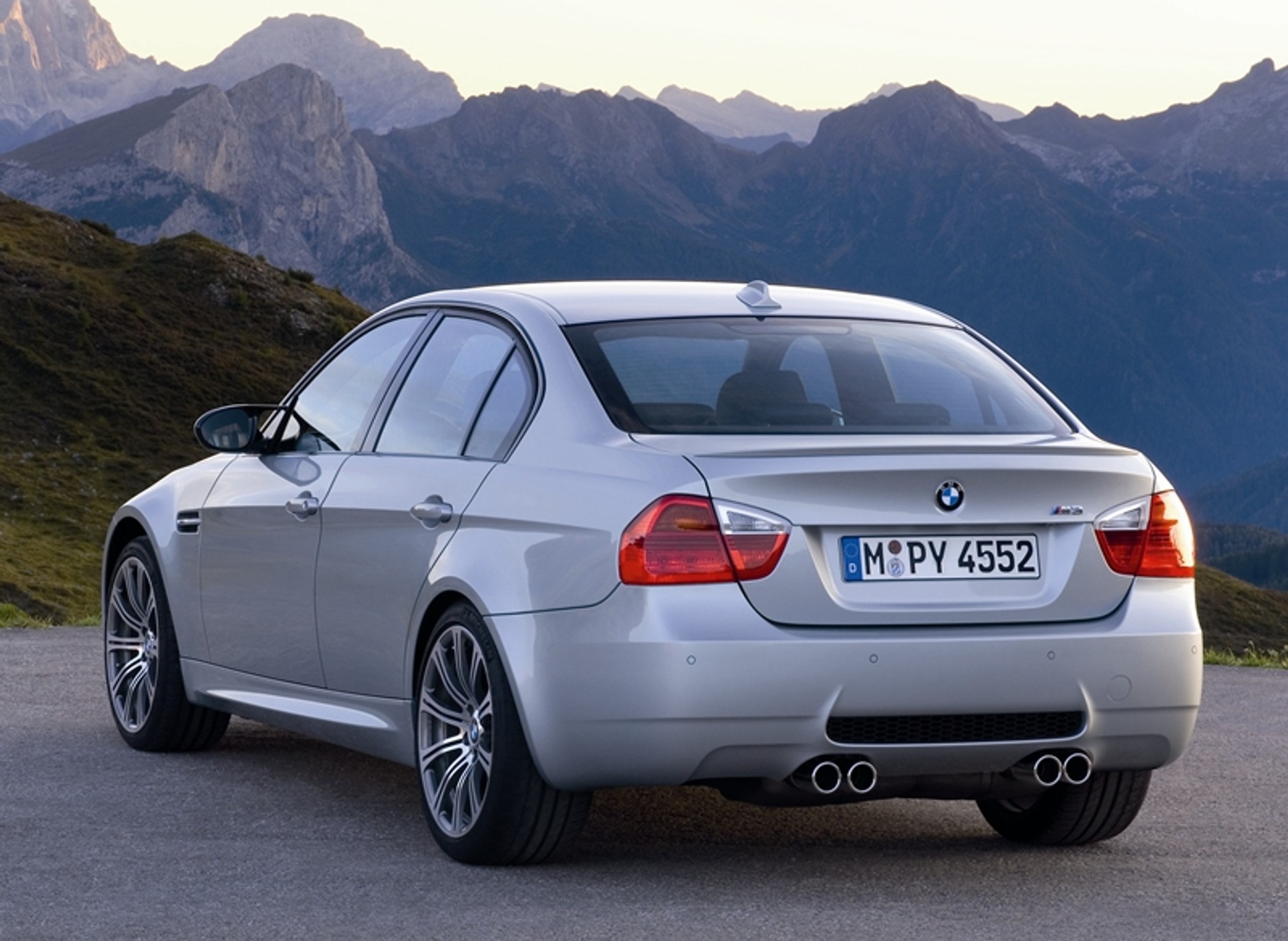 BMW M3 ma 25 lat
