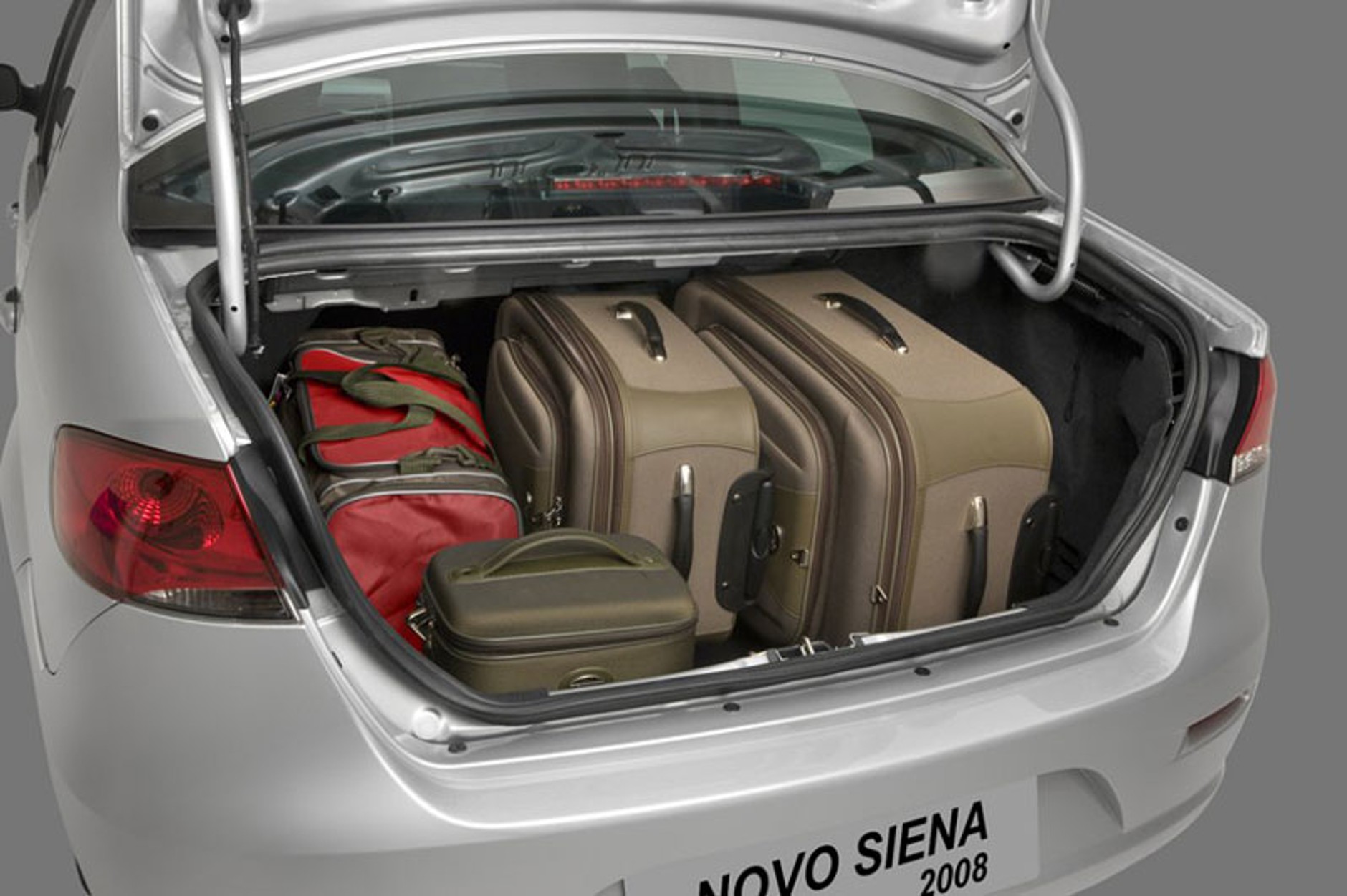 Nowy Fiat Siena: oficjalne zdjęcia i kolejne informacje