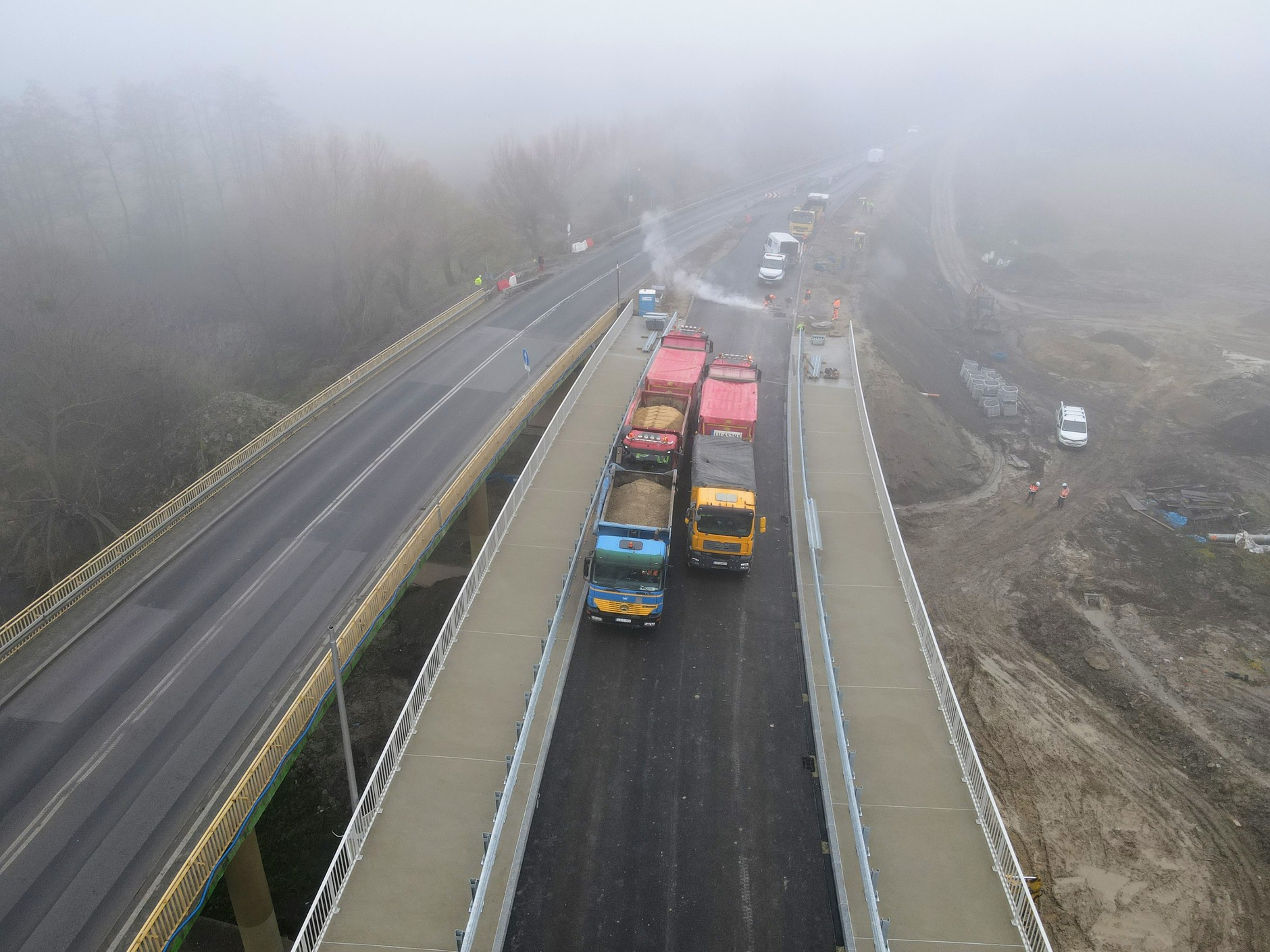 Budowa mostu w Łęcznej. Próby obciążeniowe