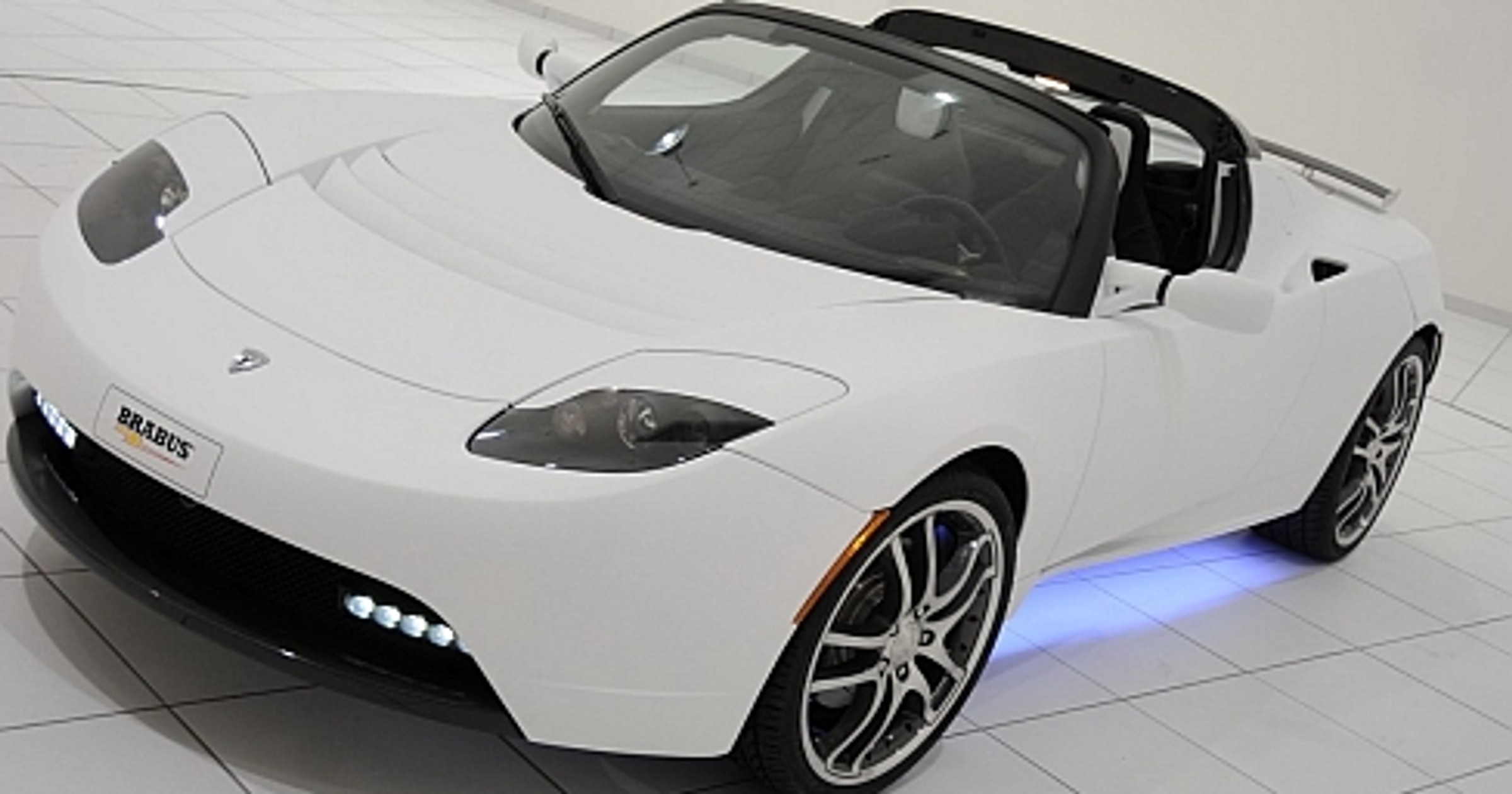 Tesla Roadster by Brabus - Tuning stylistyczny czyni cuda