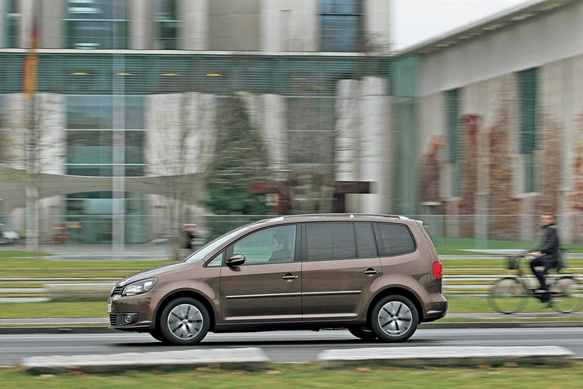 Volkswagen Touran na dystansie 100 tys. km: czy okazał się bezawaryjny?