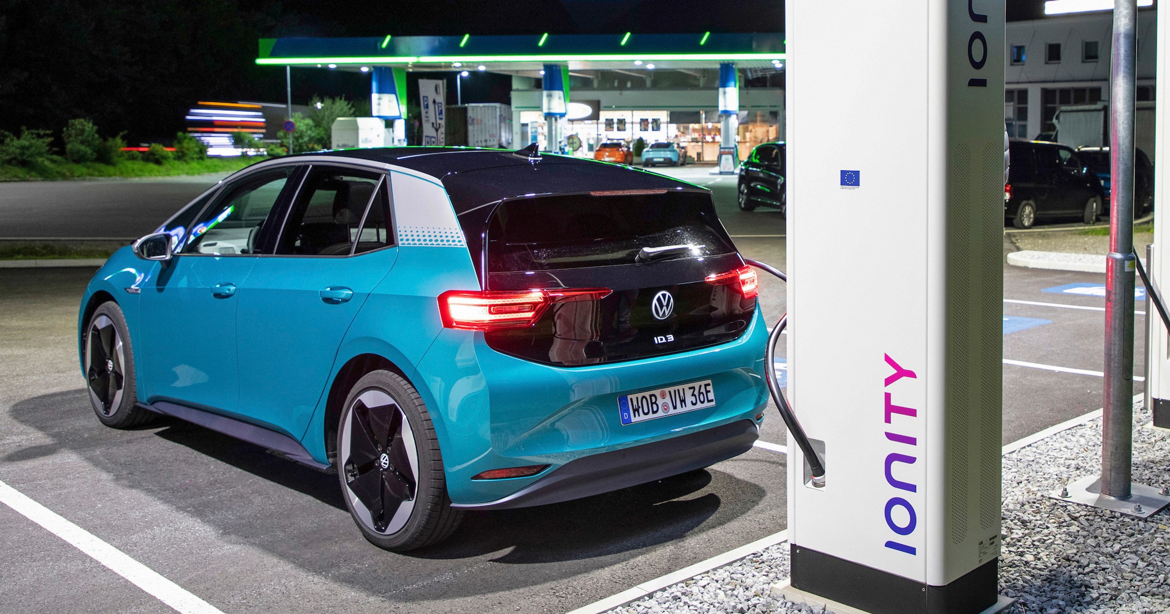 Volkswagen ID.3 IONITY ładowanie