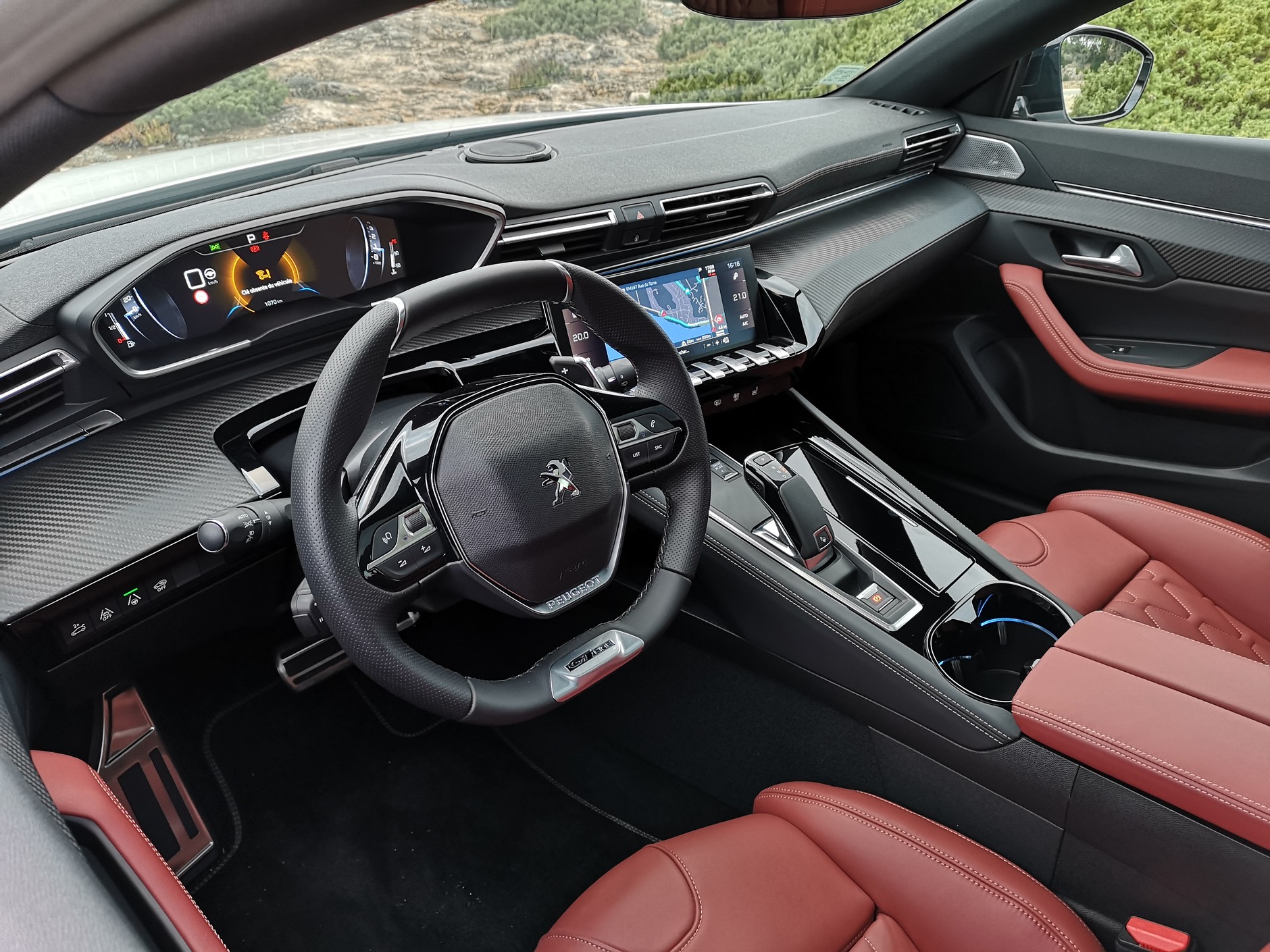 Test Peugeot 508 SW BlueHDi 160 EAT8 – najpierw styl. Potem kombi