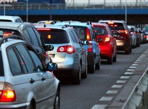 Co z podatkiem od samochodów spalinowych? Odpowiedź Ministerstwa Finansów
