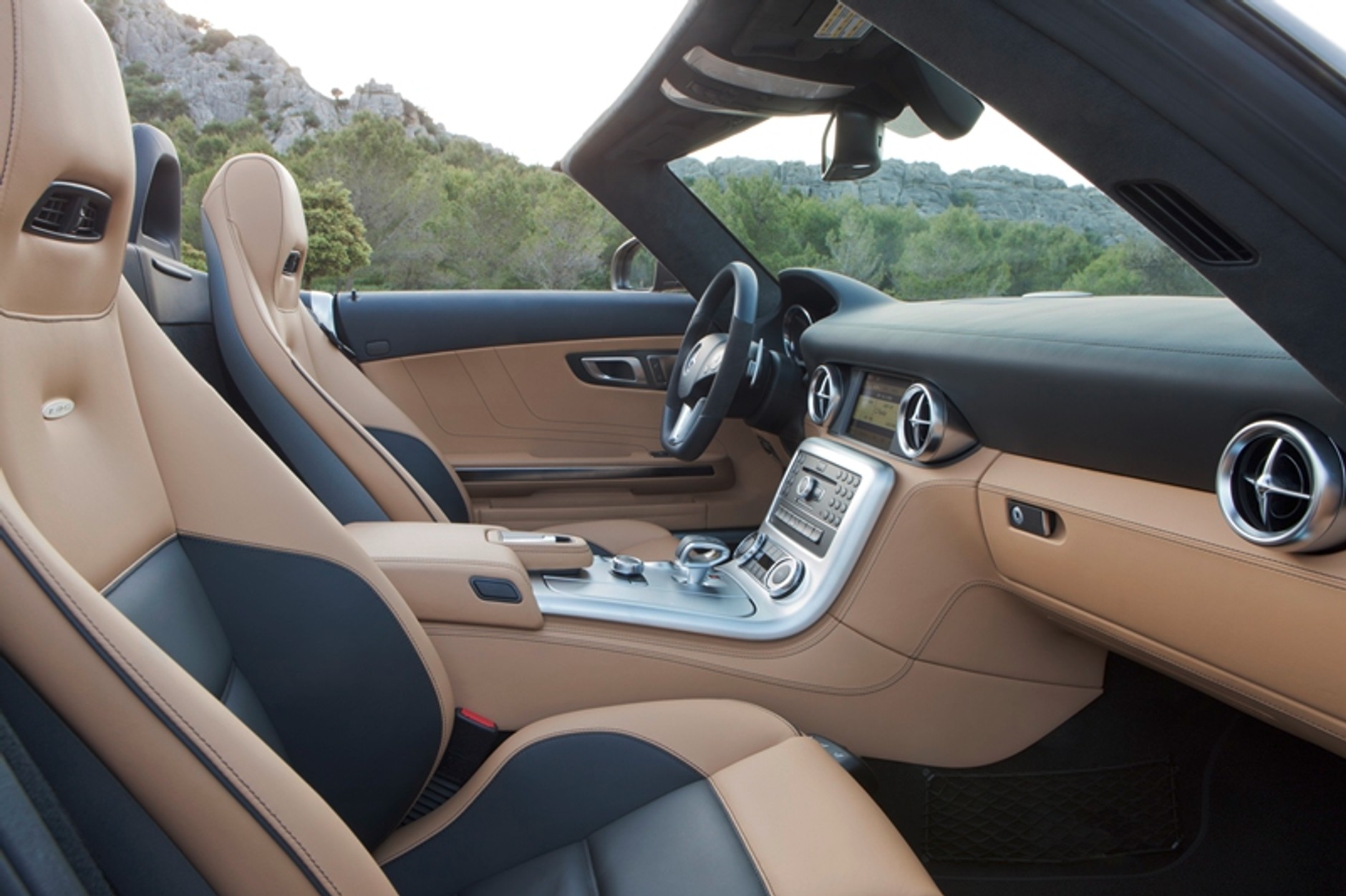 Mercedes SLS AMG Roadster