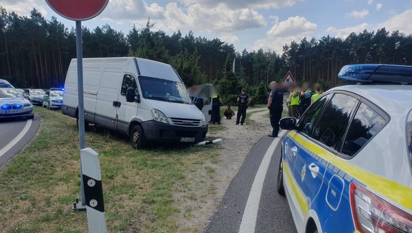 Nie zatrzymał się do kontroli i uciekł za granicę. Do akcji wkroczyli Niemcy [WIDEO]