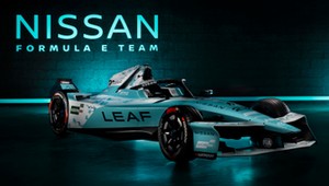 Turkusowy Nissan pojedzie w finałowym wyścigu w Londynie