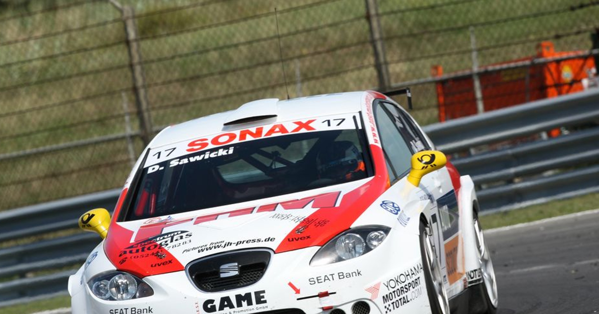 Seat Leon Supercopa: kolejny triumf Sawickiego