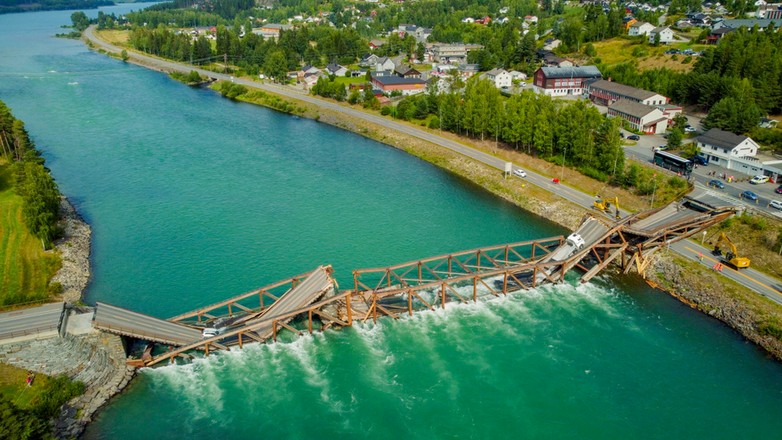 Zawalił się most w Norwegii