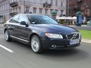 Mechanicy bez trudu wybrali lepszego w pojedynku Volvo S80 i Mercedesa klasy E