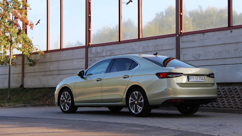 Skoda Superb 1.5 TSI m-HEV Selection