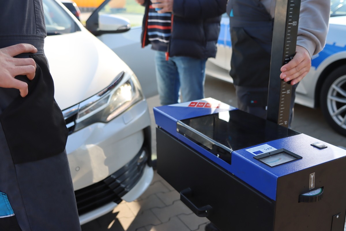 Prawidłowe ustawienie świateł ma kluczowe znaczenie dla bezpieczeństwa jazdy