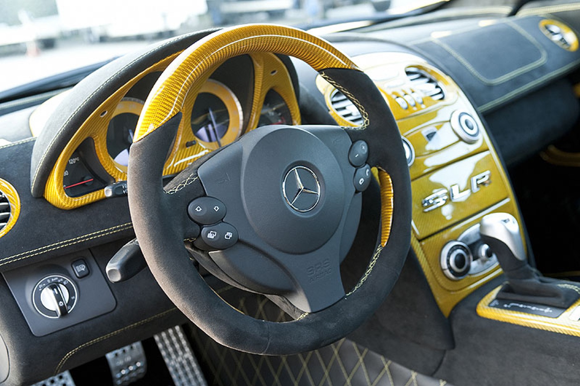 Hamann SLR Volcano: tym razem na kolorowo