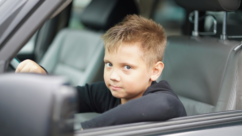 Dziecko za kierownicą