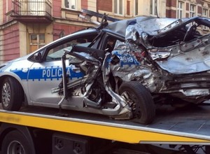 MSWiA wyjaśnia: radiowozy nadal bez autocasco, bo to... nieopłacalne