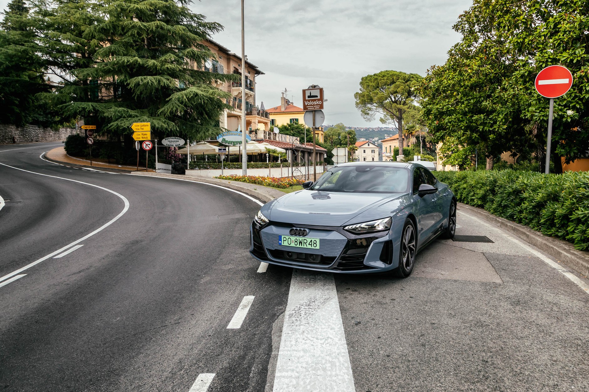 Podróż Porsche Taycanem i Audi e-tronem GT do Chorwacji