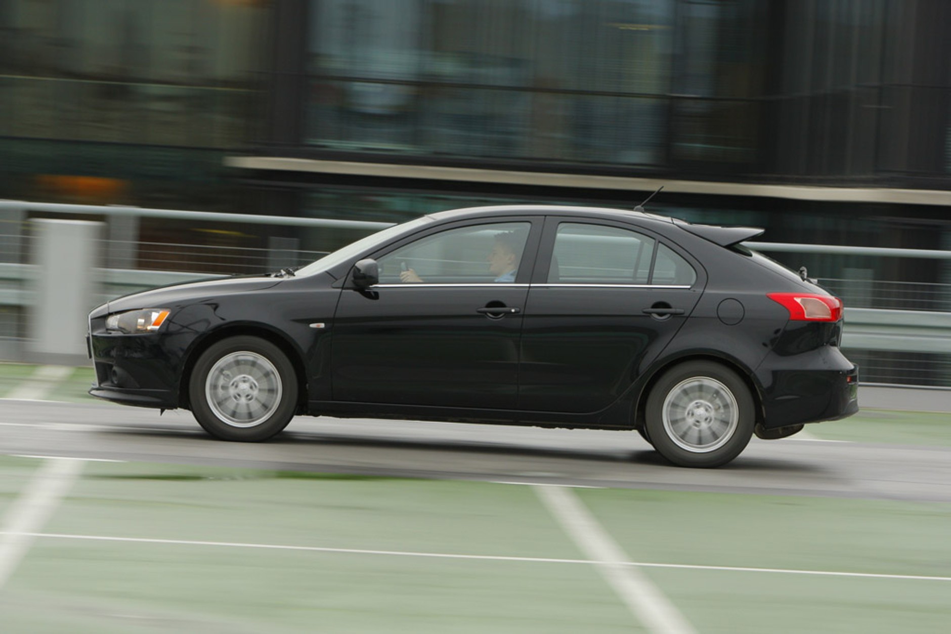 Mitsubishi Lancer 1.6 MIVEC: Z nowym rokiem