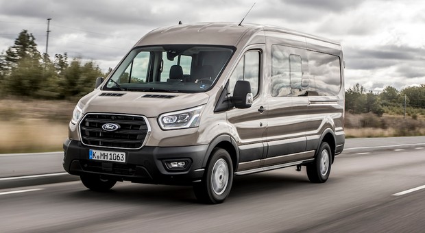 Ford Transit – ceniony dostawczak z rabatem do 40 000 zł