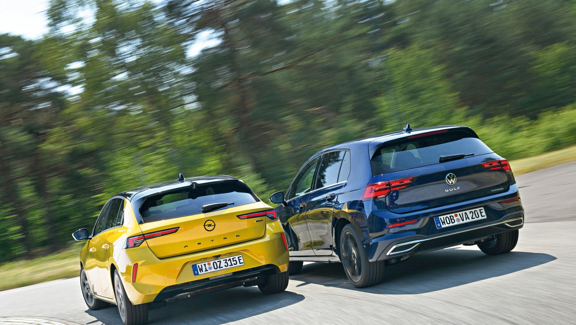 Nowy Opel Astra kontra Volkswagen Golf - porównanie