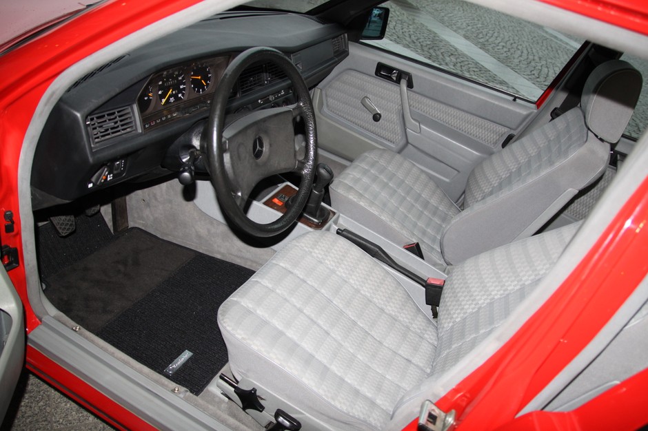 Mercedes 190