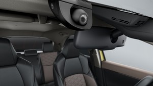 Toyota Yaris Cross jak radiowóz policji. Teraz auto można doposażyć w wideorejestrator