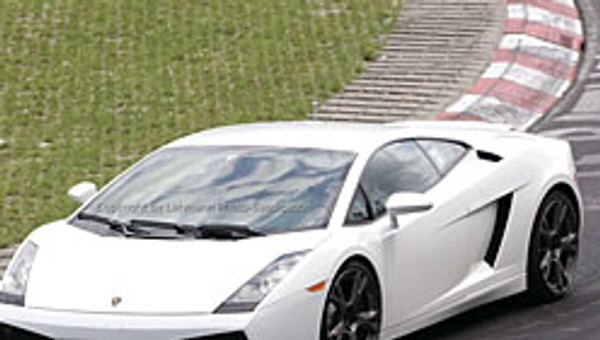 Zdjęcia szpiegowskie: Lamborghini Gallardo V8 z napędem na tylną oś?