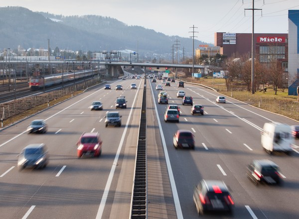 Myśliwce F/A-18 będą lądowały na autostradzie. Niecodzienne ćwiczenia wojskowe