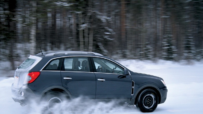 Test opon zimowych w rozmiarze 215/70 R 16