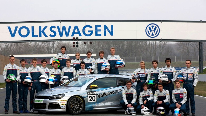Polacy startują w VW Scirocco R-Cup