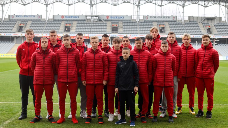 Suzuki Motor Poland z pomocą dla ukraińskiej młodzieży i dzieci