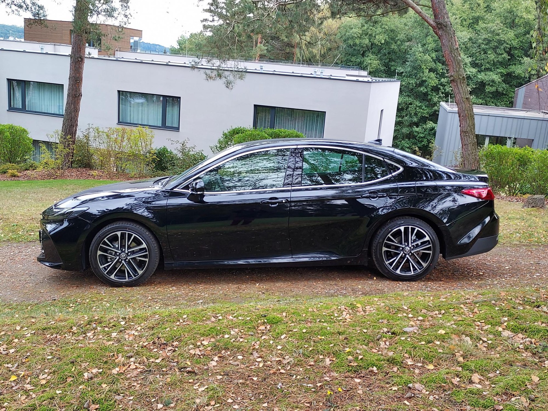 Toyota Camry 9. generacji