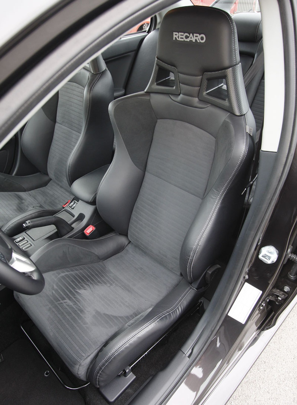 Mitsubishi: nowy Lancer Evolution MR TC - SST już w salonach w Polsce