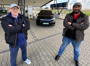 AUTA BEZ ŚCIEMY — Skoda Enyaq — czy elektryk może być fajny?