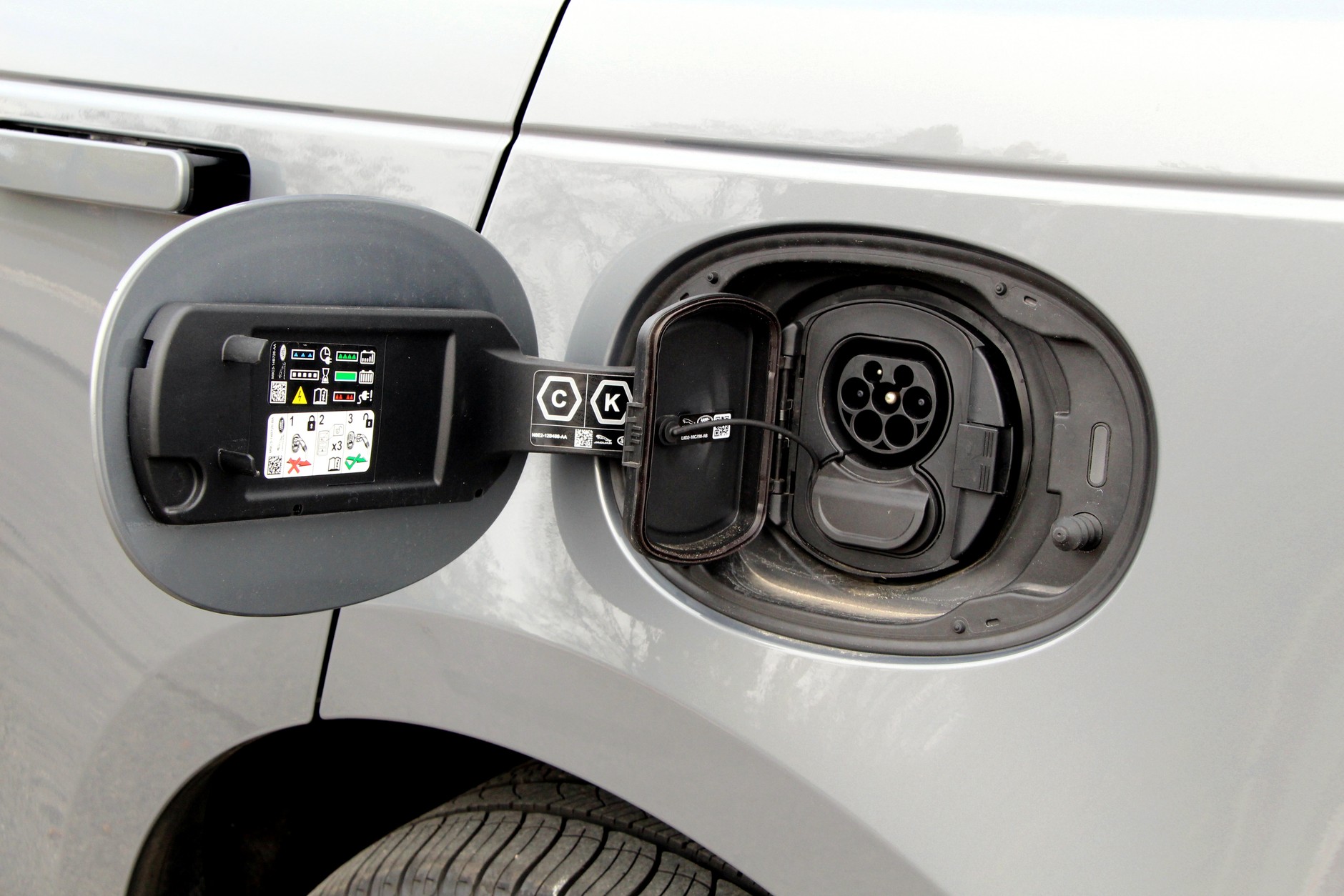 Range Rover Velar 2.0 PHEV Dynamic HSE