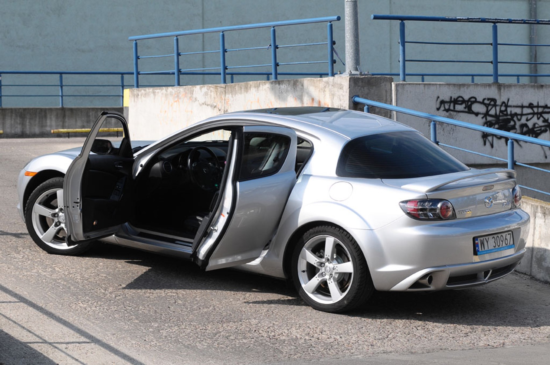 Mazda RX-8: Generator kosztów czy adrenaliny?