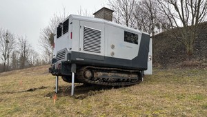GDDKiA pokazała BC-100. Ma gąsienice i waży 13 ton. "To nie łazik marsjański"