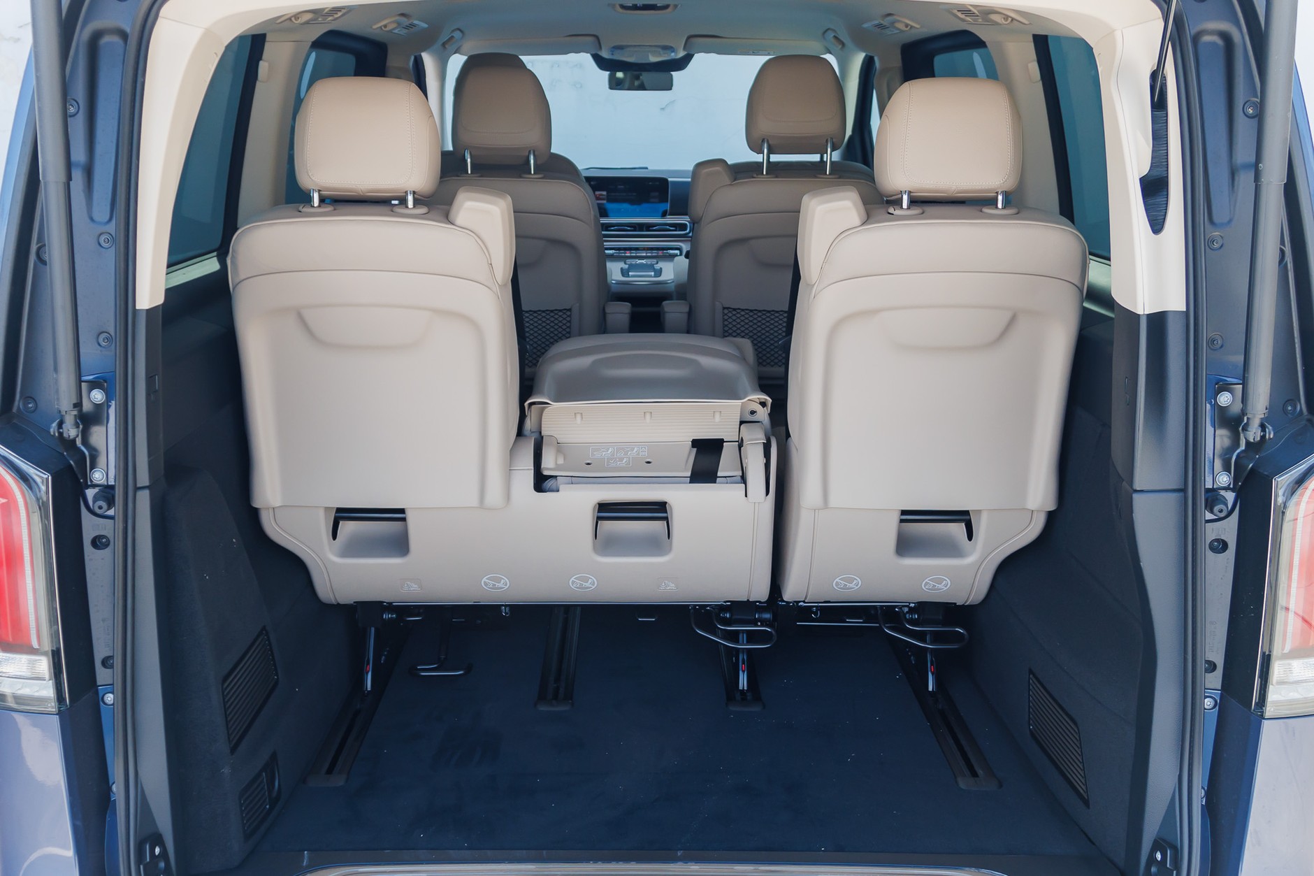 2024 Mercedes V300d