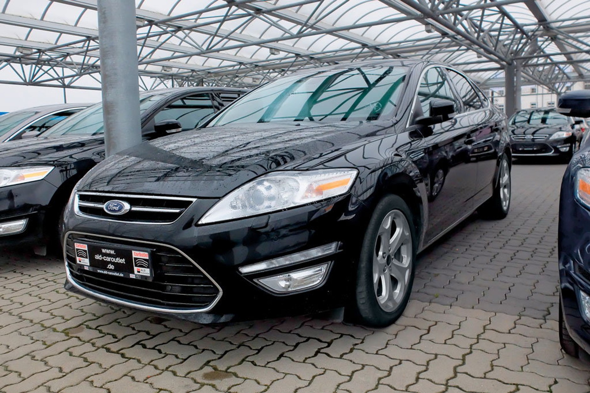 Oferty poleasingowe z Niemiec - Ford Mondeo liftback z 2011 r.16 480 euro