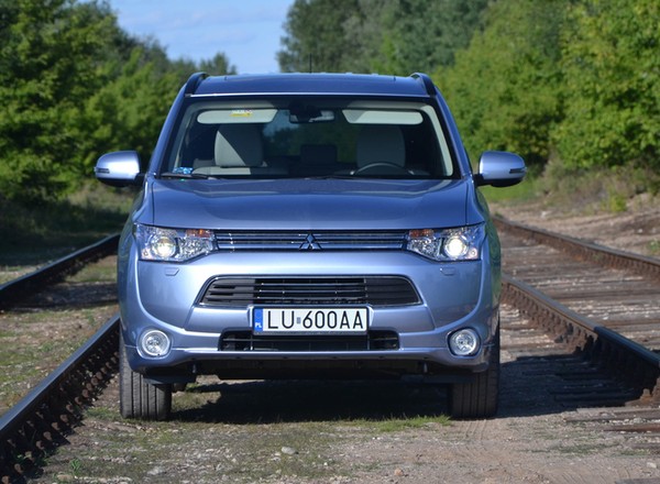 Mitsubishi Outlander PHEV – przełomowy SUV