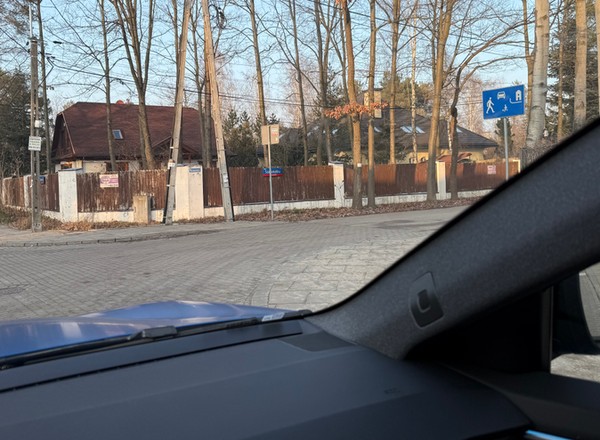 Te znaki mnożą się w miastach jak króliki. Dla kierowców to wielka zmiana